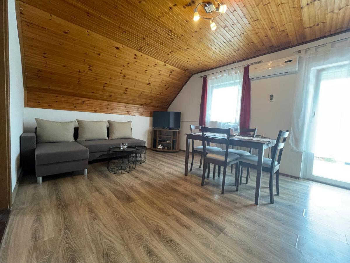 Apartment Plavo Oko Smoljanac Exteriér fotografie